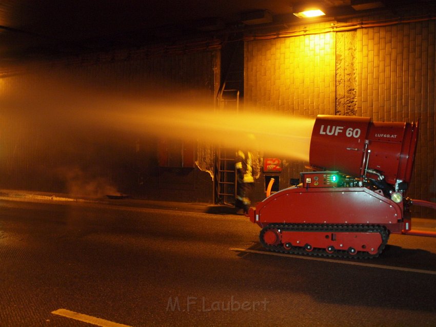 BF Koeln Tunneluebung Koeln Kalk Solingerstr und Germaniastr P245.JPG